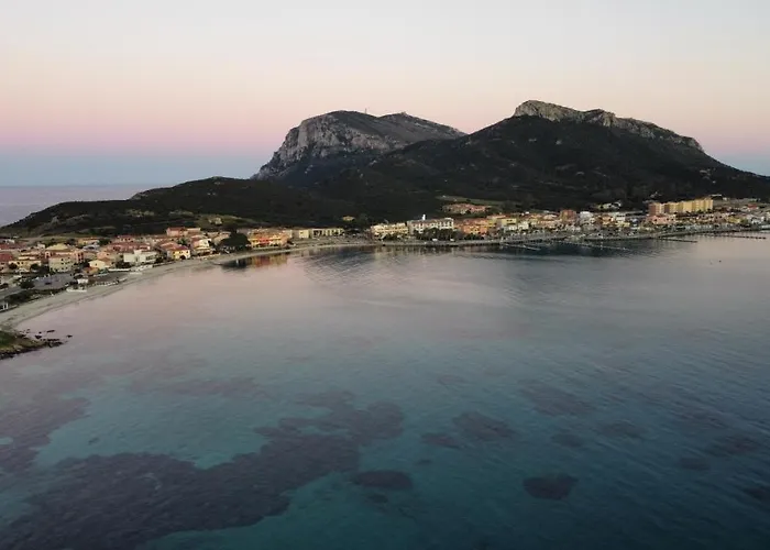 House Rebe * Golfo Aranci